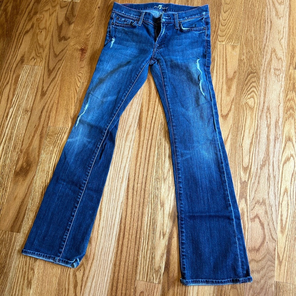 Amazing 7 for All Mankind bootcut jeans!